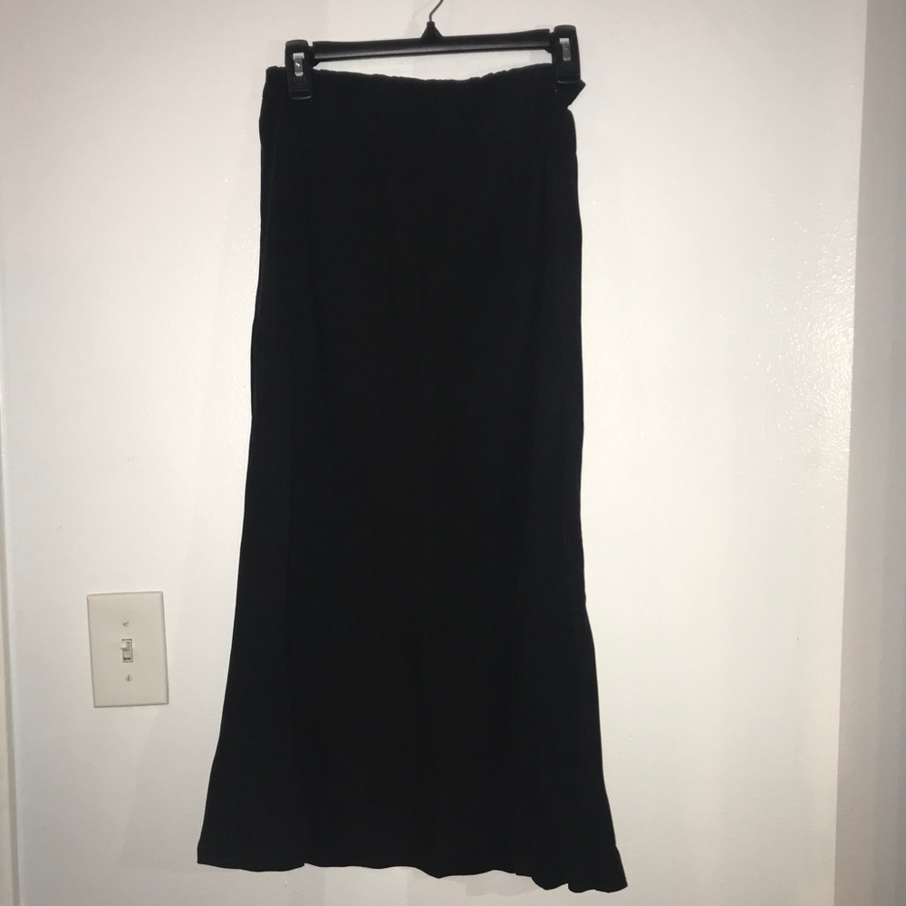Cloth & stone midi black skirt. NWT